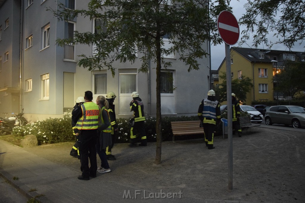 Feuer 2 Y Kellerbrand Koeln Ostheim Ruppinerstr P028.JPG - Miklos Laubert